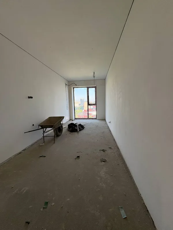 Продаётся 3-комнатная квартира в новостройке (white box), Мирабадский район 2