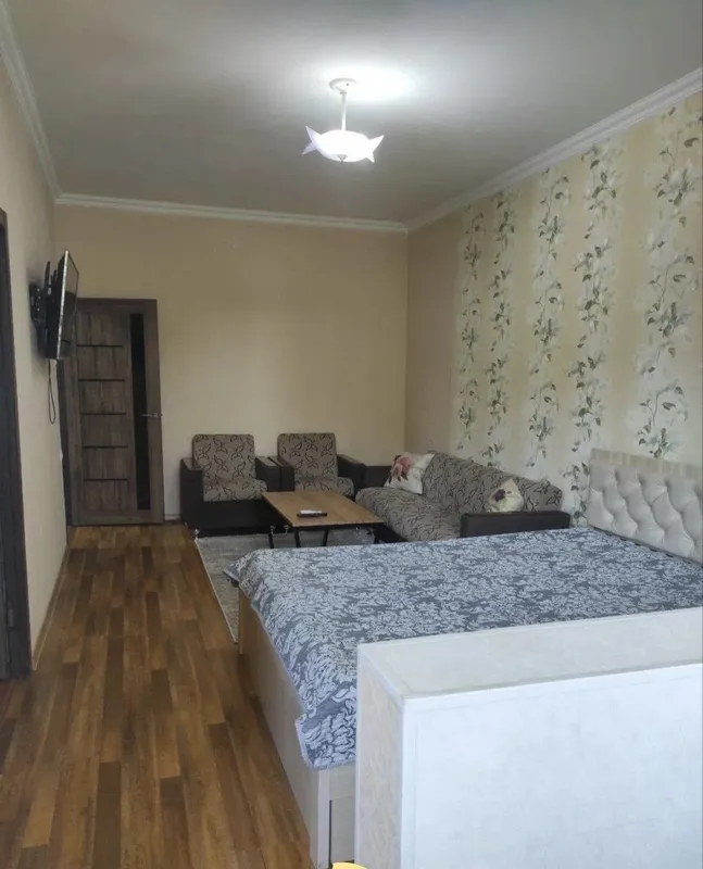 Аренда 1/4/4/ - Юнусабад 15, школа 247, метро Туркистан 2 Аренда 1/4/4/ - Юнусабад 15, школа 247, метро Туркистан 2