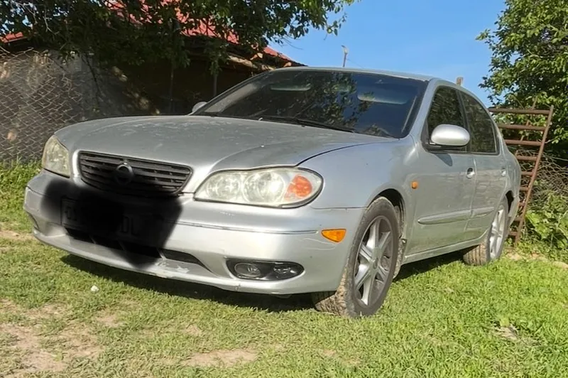Srochna prodam Nissan Maxima A33 bez korobki peredach Srochna prodam Nissan Maxima A33 bez korobki peredach