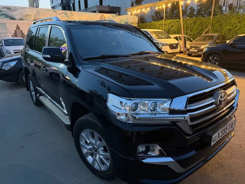Toyota Land Cruiser 200