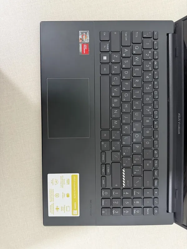 Yangi Asus VivoBook OLED Ryzen 5 8GB 512GB SSD — фото 6