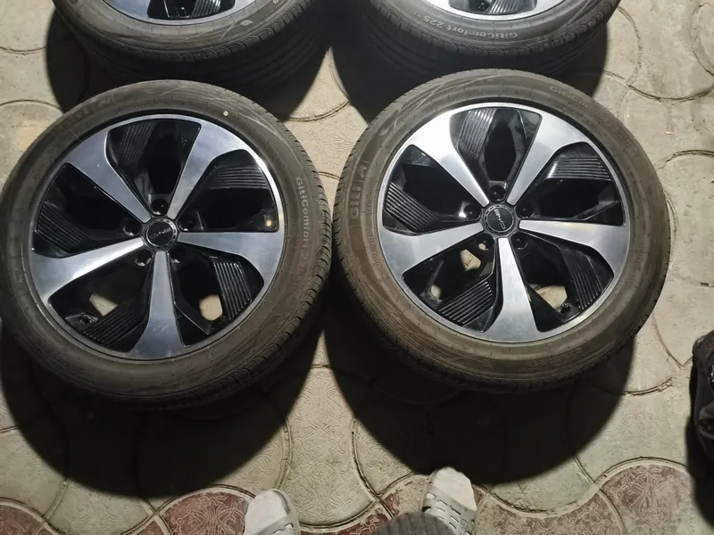 Диски BYD SONG PLUS с резиной. R19"/50/235 — фото 3