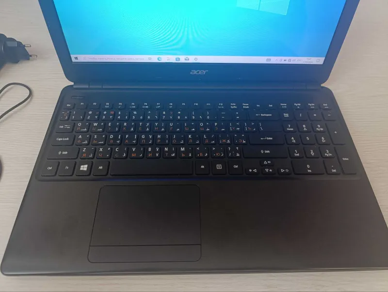 Srochna noutbuk sotiladi Acer Aspire E1 Hotirasi 1 TB — фото 1