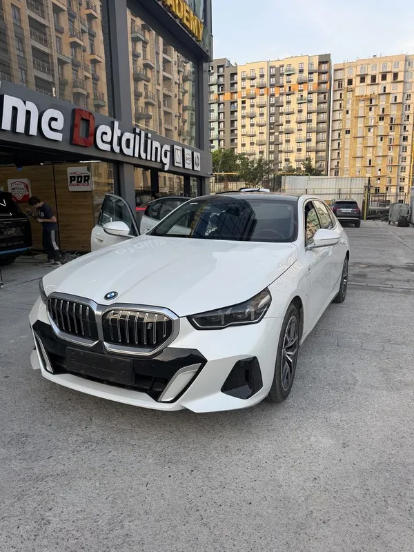 Bmw i5 40L Msport