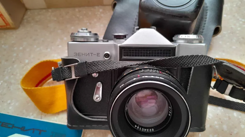 Коллекция фотоаппаратов и фотоаксессуаров СССР 1