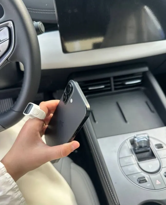 iPhone 16, чёрный, память 128 ГБ 5