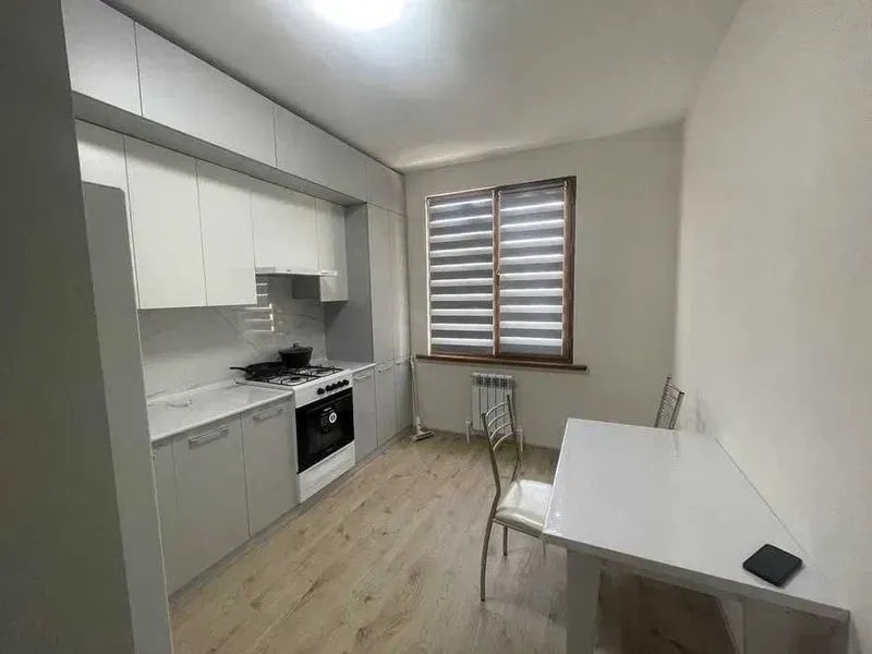 SHOSHILINCH Almazar Cityda shinam 1 xonali kvartira ijaraga beraman 3