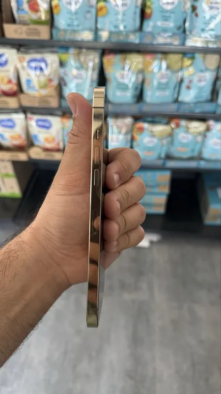 iPhone 12 promax 128tali 76% emkoat 6 iPhone 12 promax 128tali 76% emkoat 6