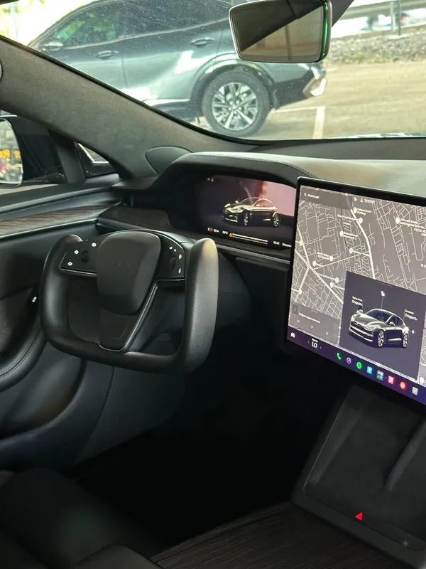 Tesla model S dual 2.6 sek 6 Tesla model S dual 2.6 sek 6