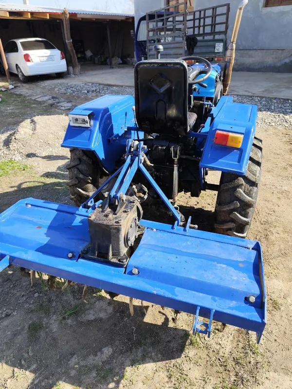 Mini traktor sotiladi 1 Mini traktor sotiladi 1