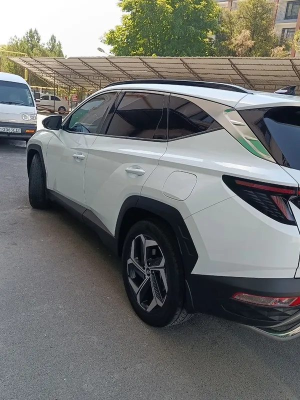 HYUNDAI Tucsan Full sotiladi SROCHNA 3 HYUNDAI Tucsan Full sotiladi SROCHNA 3