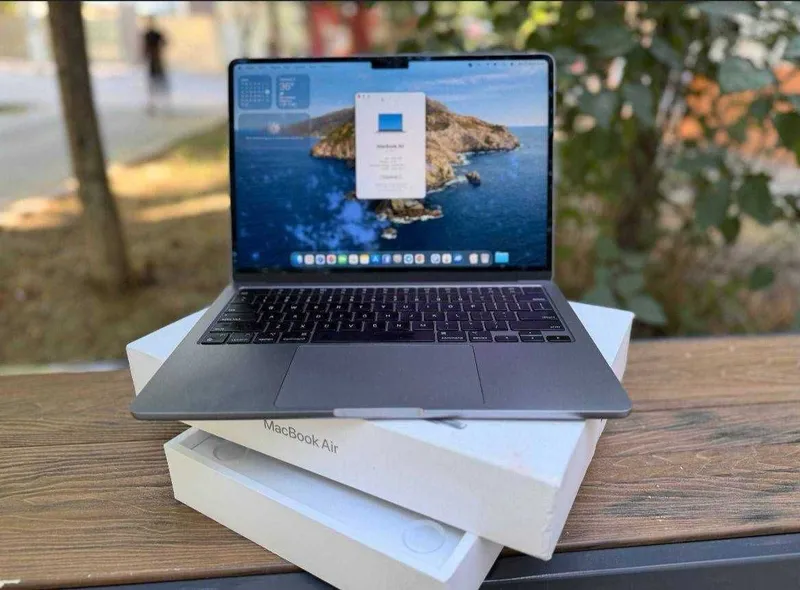 Продается Macbook Air M2 2 Продается Macbook Air M2 2