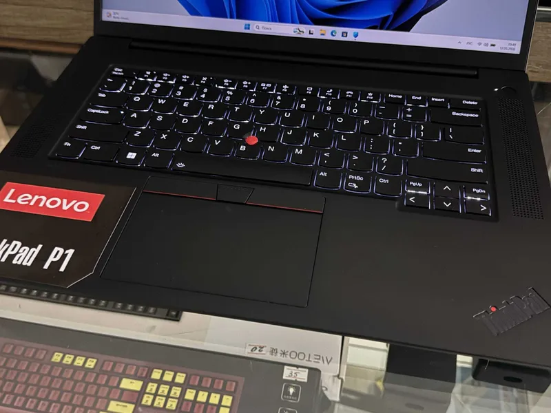 HP ZBook Firefly 14 G8 Core i7-1185G7 ram 8 ssd 256 — фото 3
