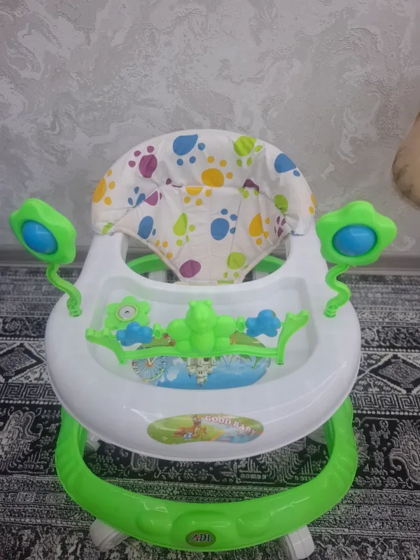 ходунок для детей новий хароший