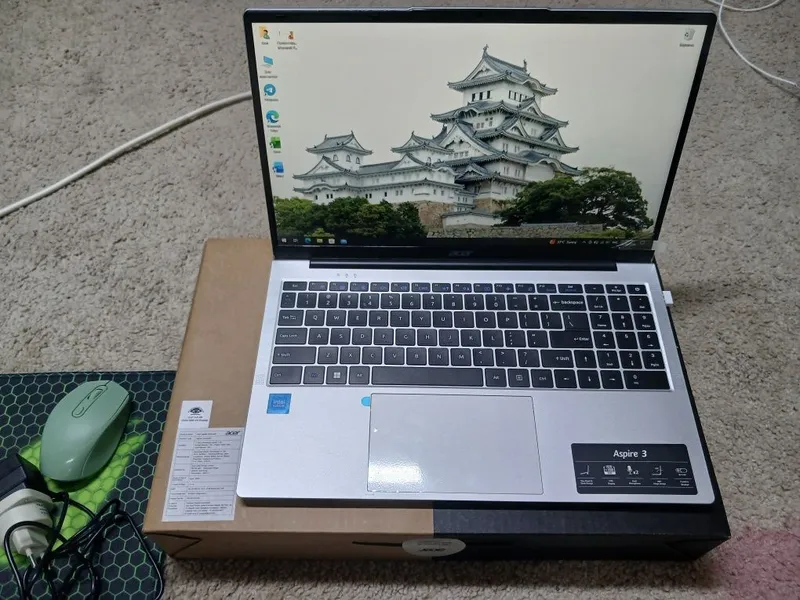 Noutbuk Acer aspire 3