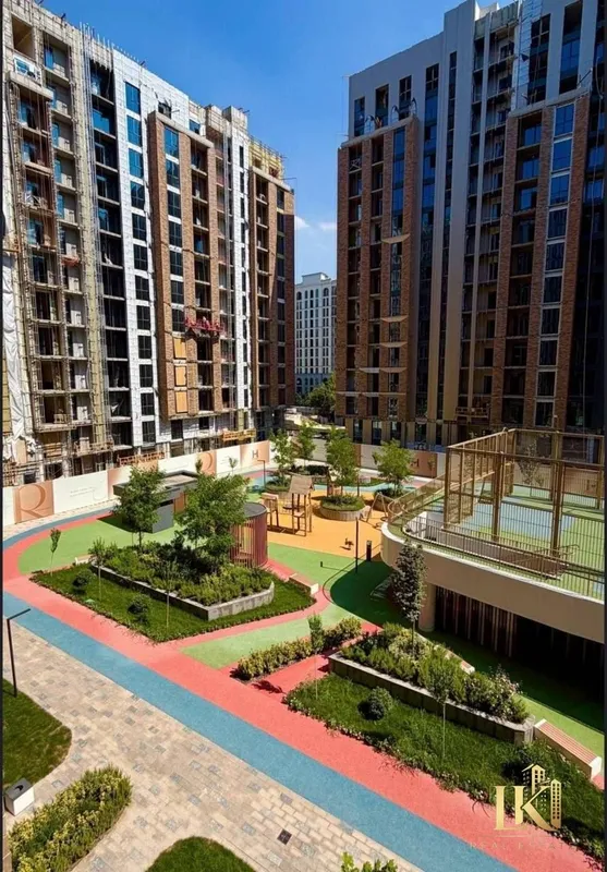 Продаётся 2-комнатная квартира в ЖК Regnum Plaza 1