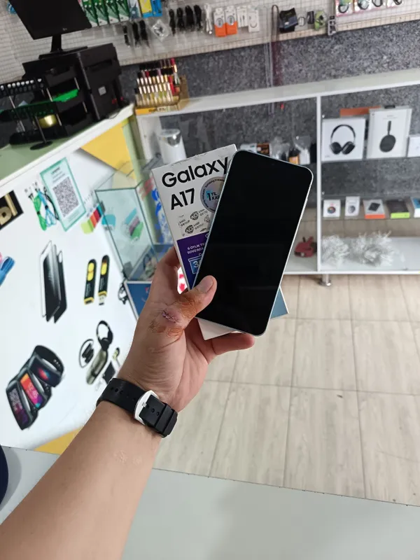 samsung a 17 srochna 4
