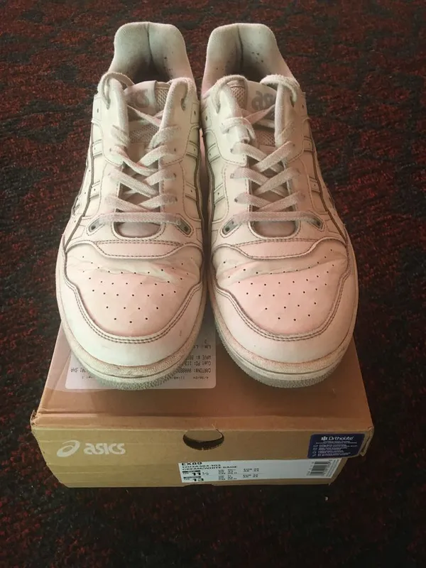 Кроссовка Asics