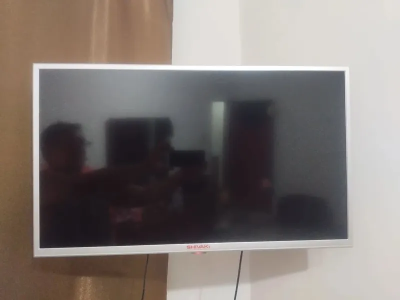 Продаю спальный гарнитур,телевизор shivaki android tv 81см 6 Продаю спальный гарнитур,телевизор shivaki android tv 81см 6
