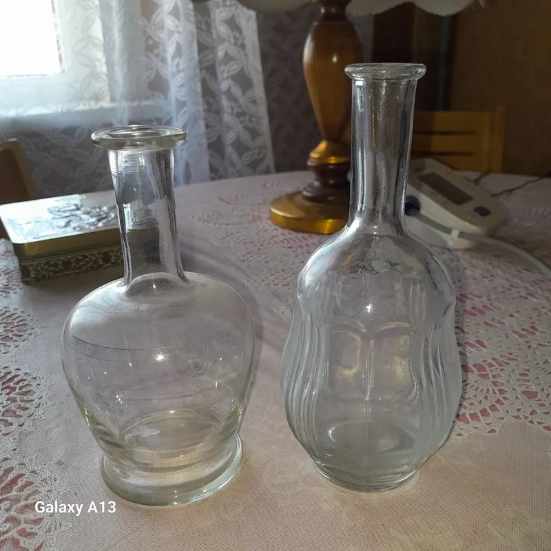 Продаются графины стекляные 2 Продаются графины стекляные 2