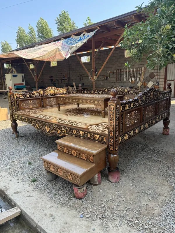 kravatlar 2milyon550ming somdan boshlab 8 kravatlar 2milyon550ming somdan boshlab 8