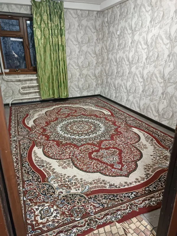 Аренда. Сдаётся комната в малосемейке по улице Буюк Ипак ТТЗ базар.