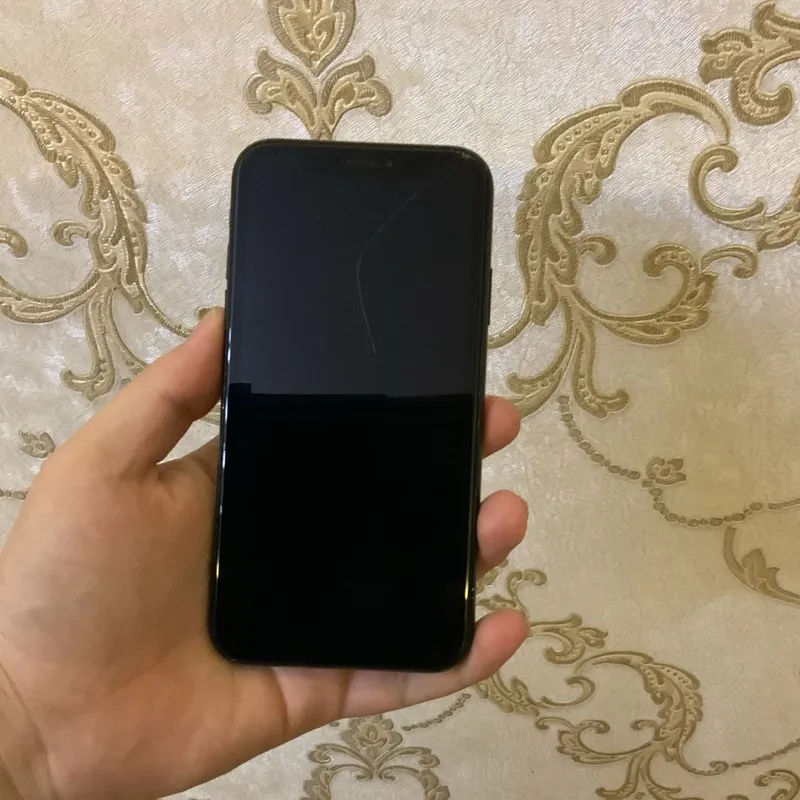 Iphone XR srochna 1 Iphone XR srochna 1