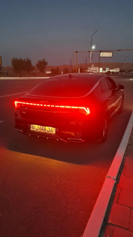 Kia K5 sotiladi 4 Kia K5 sotiladi 4