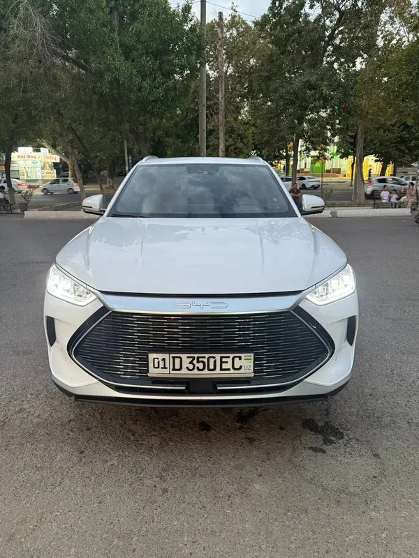 BYD SONG PLUS гибрид 2023 года 3 BYD SONG PLUS гибрид 2023 года 3