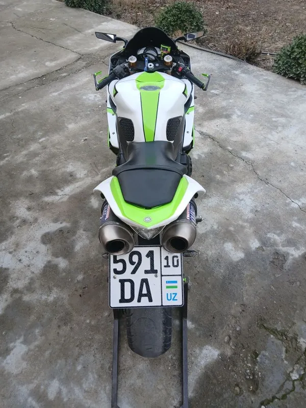 Yamaha R 1 2008 yil 4 Yamaha R 1 2008 yil 4