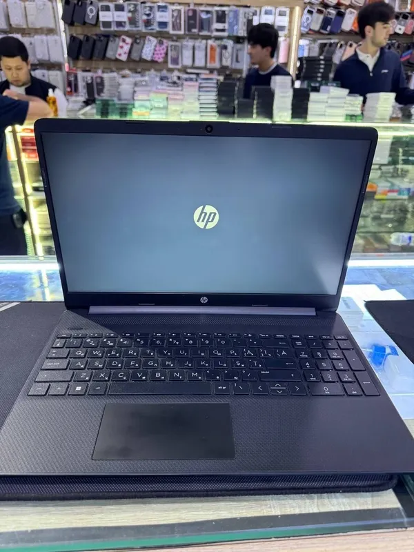 HP Laptop Black Pentium N6000 8GB 256GB SSD 15.6 HD — фото 2
