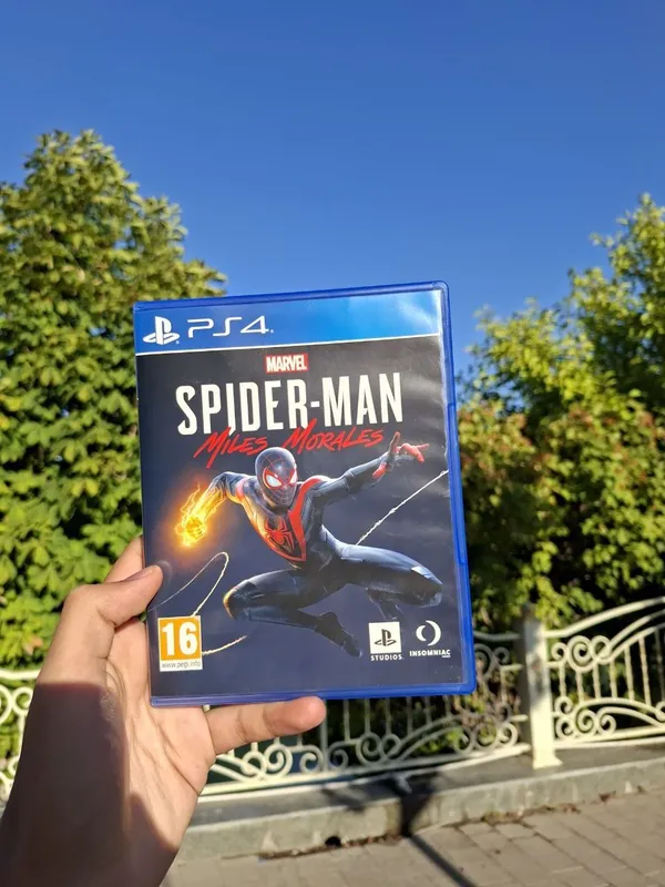 Spider man Disk sotuvda PS4 yaxshi sastoyanada 1