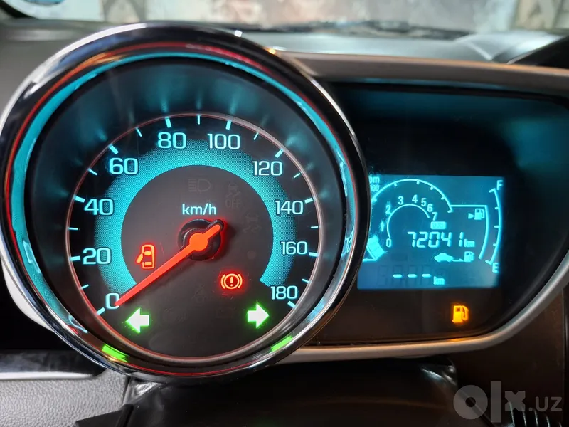 Spark, пробег 72 000 км, бензин 6 Spark, пробег 72 000 км, бензин 6