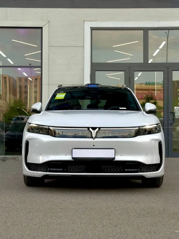 VOYAH FREE + 4WD Quankin самый фулл рестайлинг 2026 2 VOYAH FREE + 4WD Quankin самый фулл рестайлинг 2026 2
