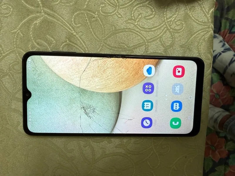 Telefon samsung a12 sotiladi — фото 4