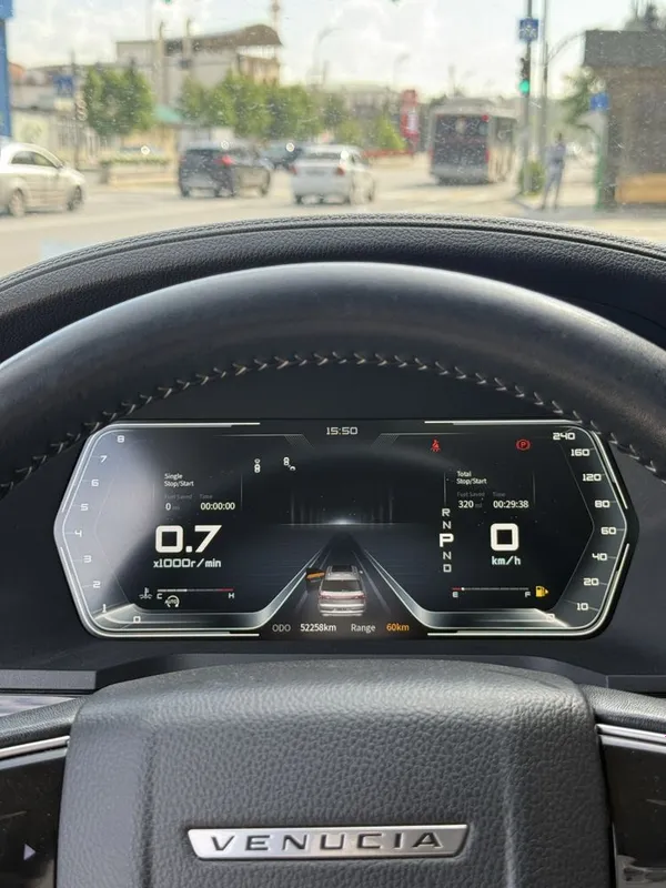 Nissan Venucia 1.5 Turbo arzon narxda sotuvda — фото 1