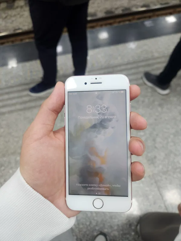 iPhone 7 4