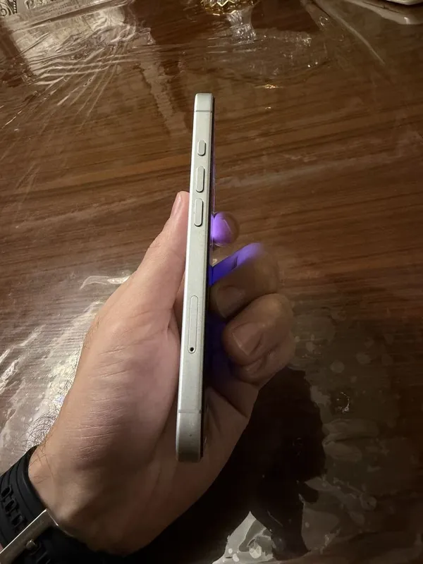 Iphone 16, 128Gb White 6 Iphone 16, 128Gb White 6