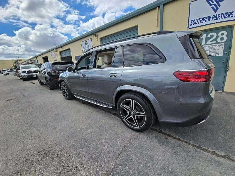 2025 Mercedes-Benz GLS 450 4MATIC — фото 2