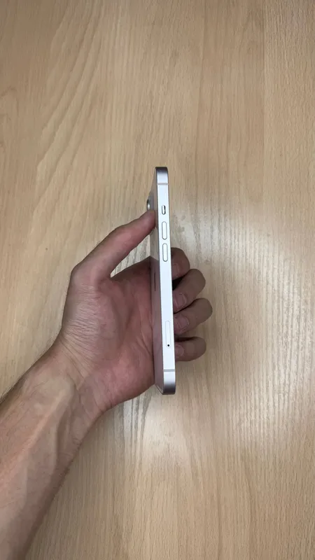 iPhone 13 3 iPhone 13 3