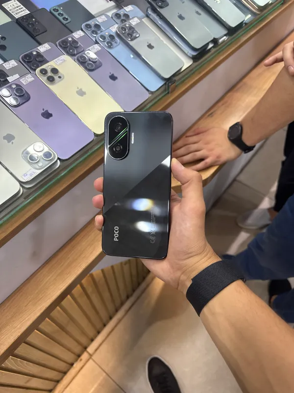 Poco F7
