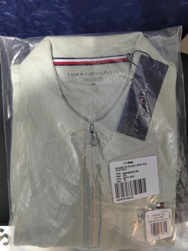 Футболка поло Tommy Hilfiger zip.p-M. 5 Футболка поло Tommy Hilfiger zip.p-M. 5