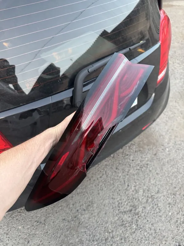 BYD Han orqa farasi org singan joyi bor zapchasga 2