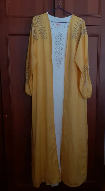 Ayollar kiyimi
