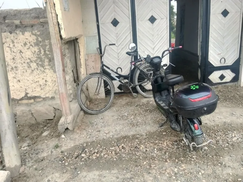 Elektiron moto sotiladi srochni pul zarirligi uchun 2 Elektiron moto sotiladi srochni pul zarirligi uchun 2
