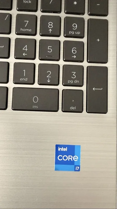 Ноутбук HP 250 G9 i7 3 Ноутбук HP 250 G9 i7 3