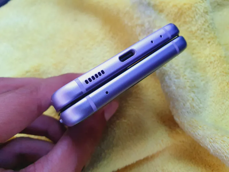 Samsung Galaxy Z Flip 3. Hotira 8/256 GB. Kafolat — фото 5