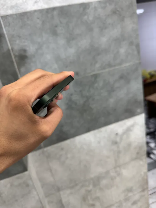 iPhone 13 Green 128 ГБ, состояние хорошее, 74% 2