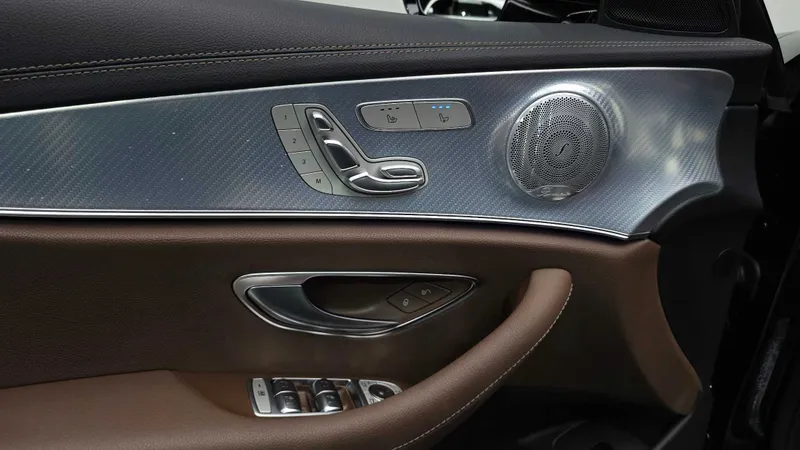 Продаётся Mercedes-Benz E-Class E350 4MATIC Avantgarde — фото 9