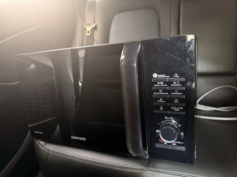 Микроволновка Samsung MC28H5135CK в отличном состоянии 1